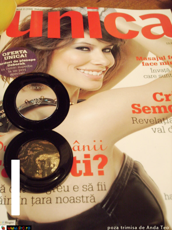 Fard de pleoape mono maro de la Deborah Milano, cadou la revista Unica de Februarie 2011