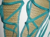 Sandale din rafie cu legaturi colorate, cadoul Beau Monde din 2010