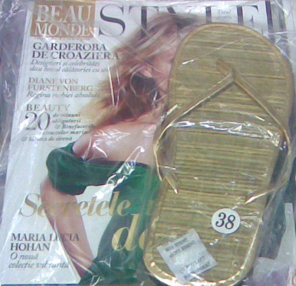 Cadoul revistei Beau Monde Style, Iunie 2008 (slapi aurii)