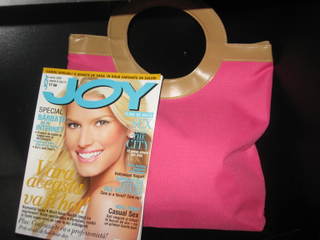 Cadoul revistei Joy, Iunie 2008 (geanta roz)