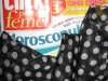 Esarfa neagra cu buline albe, cadoul revistei Click! pentru femei din 27 Mai 2011