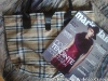 Marie Claire ~~ Cadou: geanta in carouri british crem ~~ Septembrie 2011