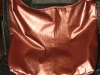 Geanta de culoarea cuprului, cadou la revista InStyle de Septembrie 2009